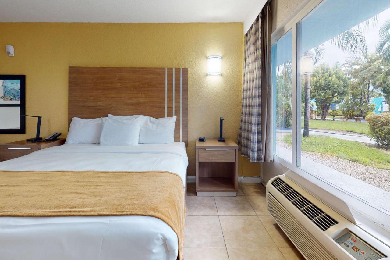 Rodeway Inn & Suites Fort Lauderdale Airport & Cruise Port Dania Beach Esterno foto
