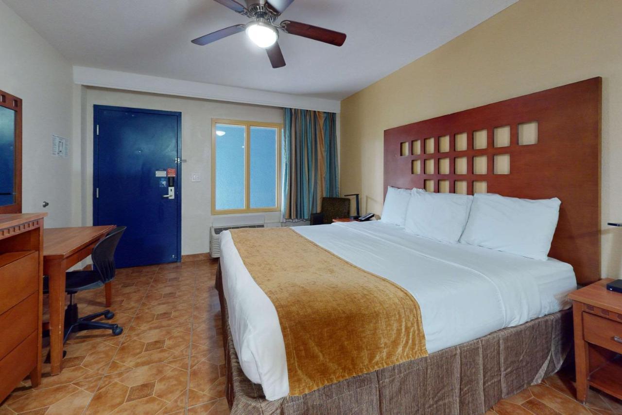 Rodeway Inn & Suites Fort Lauderdale Airport & Cruise Port Dania Beach Esterno foto