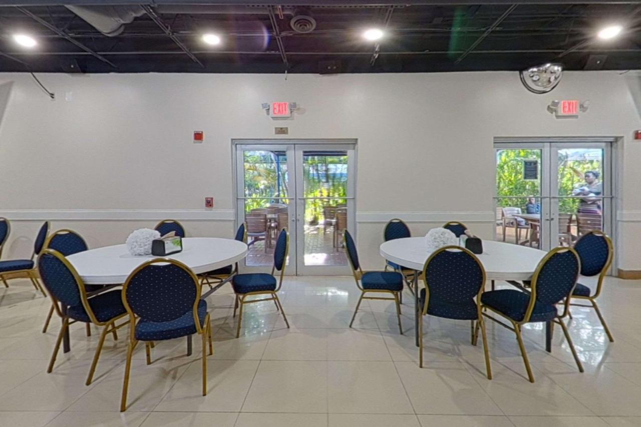 Rodeway Inn & Suites Fort Lauderdale Airport & Cruise Port Dania Beach Esterno foto