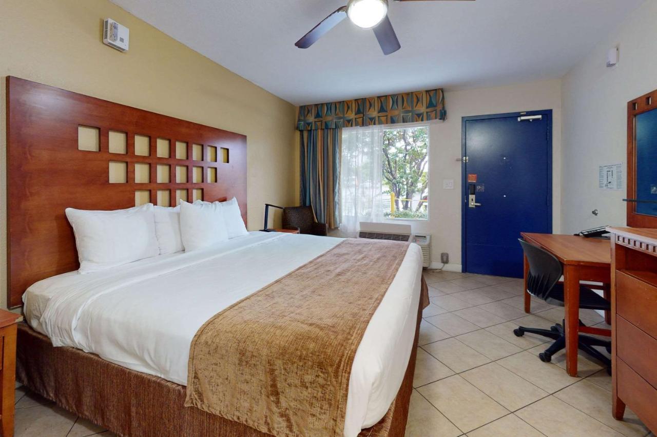 Rodeway Inn & Suites Fort Lauderdale Airport & Cruise Port Dania Beach Esterno foto