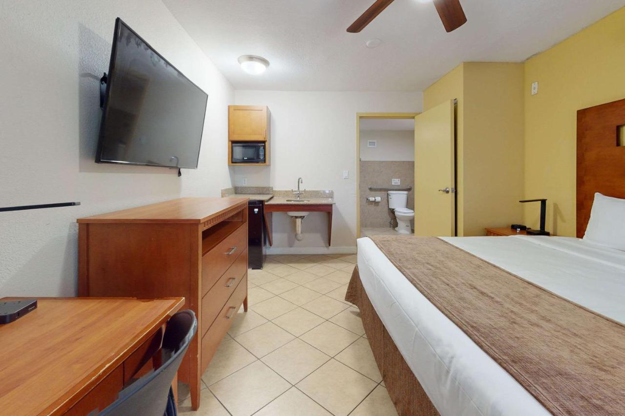 Rodeway Inn & Suites Fort Lauderdale Airport & Cruise Port Dania Beach Esterno foto
