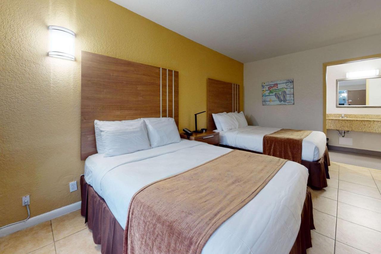 Rodeway Inn & Suites Fort Lauderdale Airport & Cruise Port Dania Beach Esterno foto