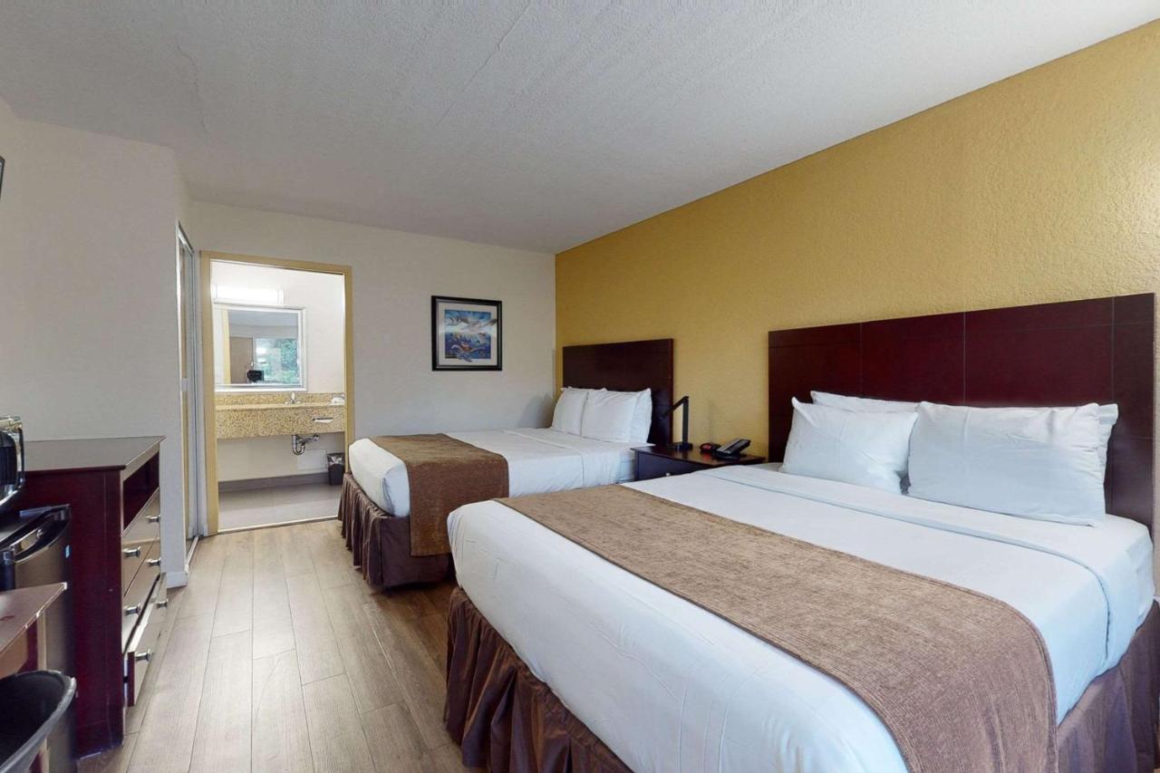 Rodeway Inn & Suites Fort Lauderdale Airport & Cruise Port Dania Beach Esterno foto