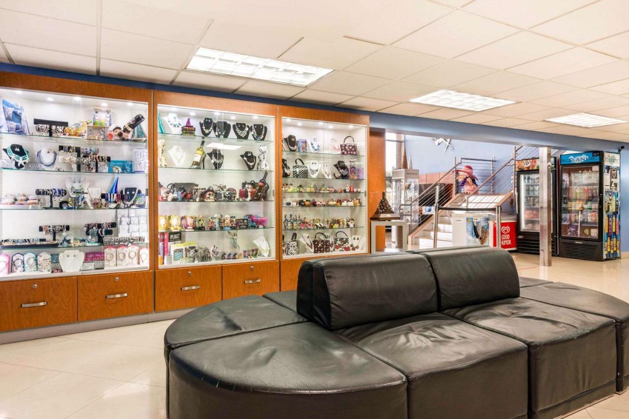 Rodeway Inn & Suites Fort Lauderdale Airport & Cruise Port Dania Beach Esterno foto